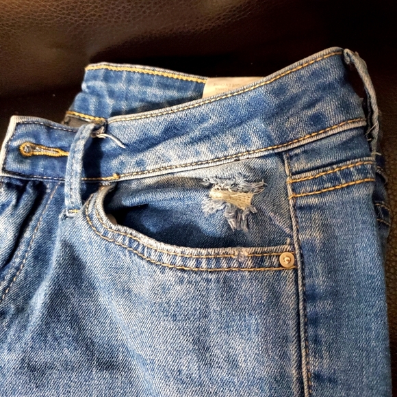 Women's Distressed Jeans - Picture 2 of 5